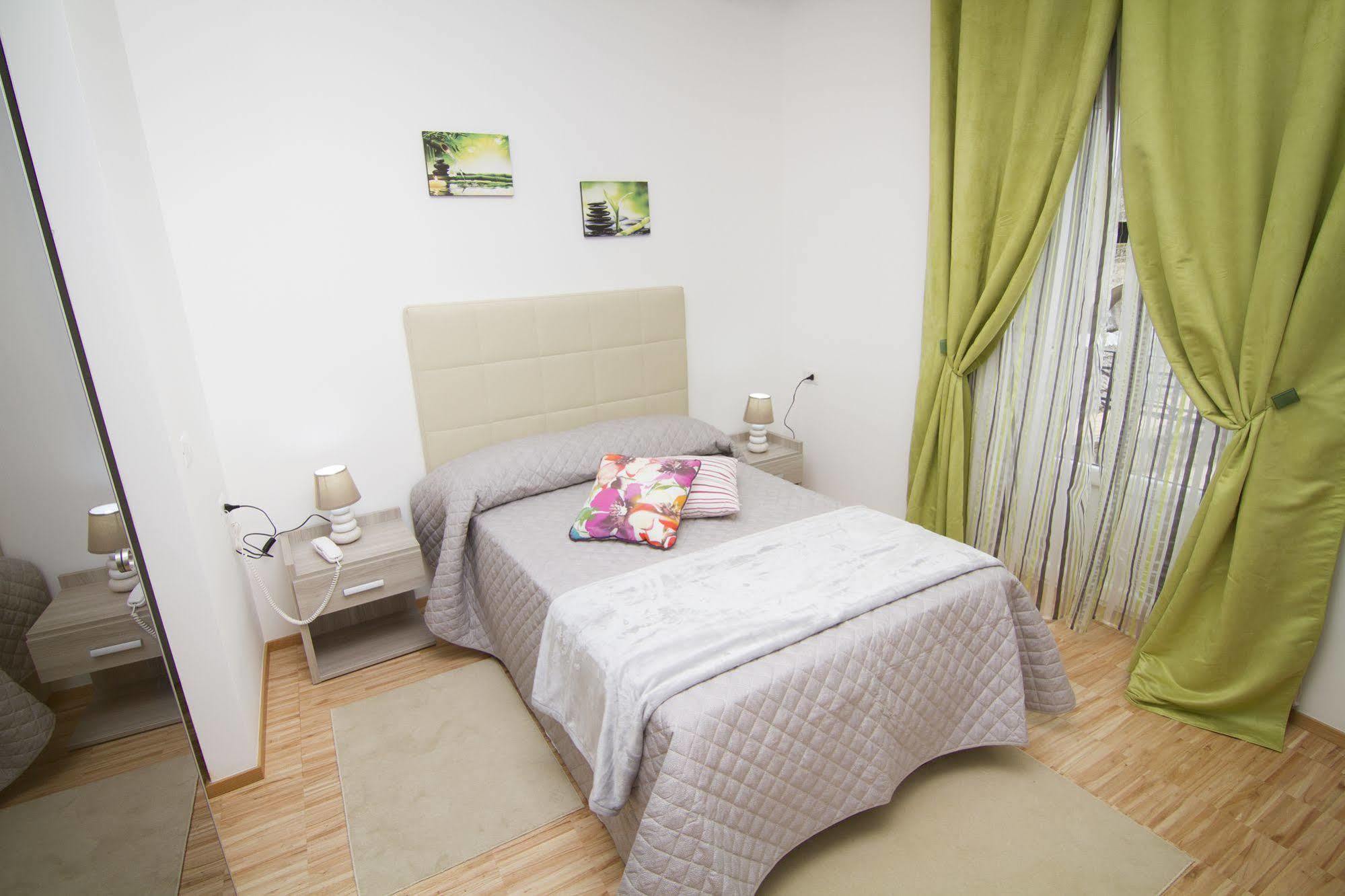Al Bastione Relais Suite & Rooms Гравина-ин-Пулья Экстерьер фото